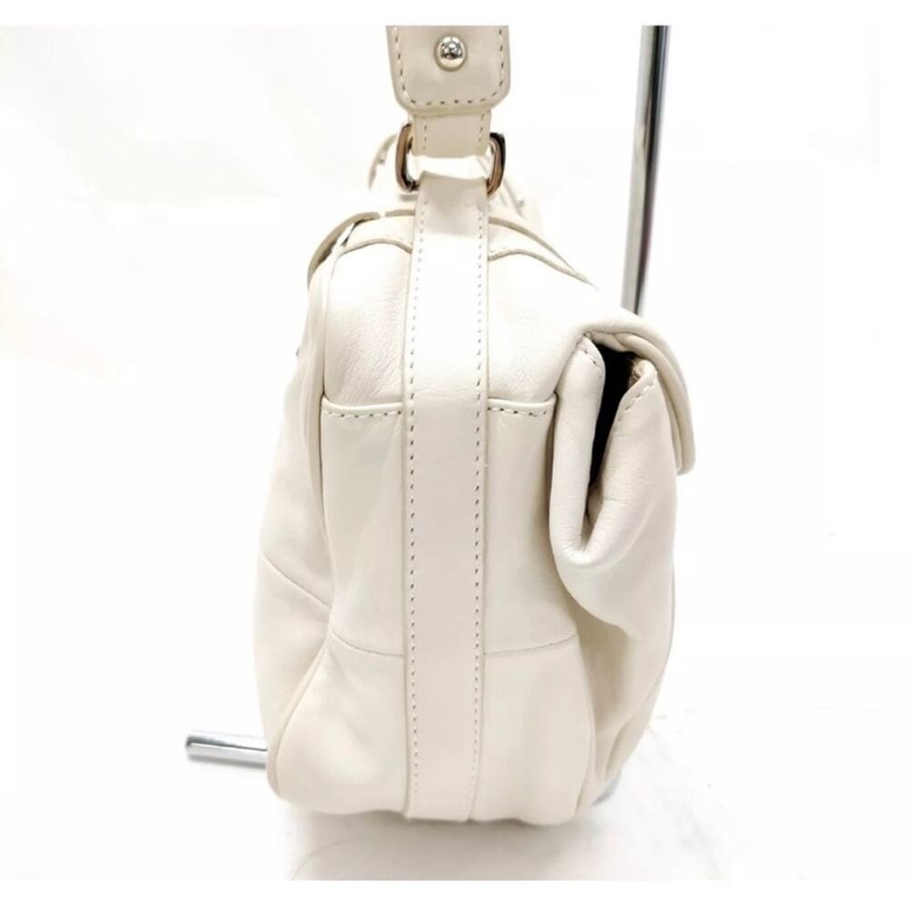 Salvatore Ferragamo cream leather handbag - Picture 6 of 13